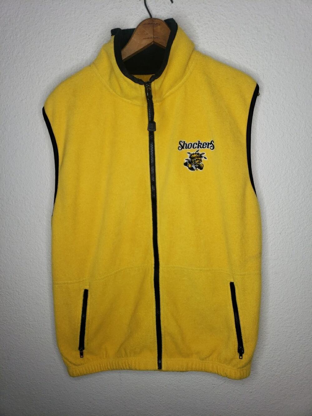 Y2K Wichita State Shockers Men's Medium Vest WSU Fleece Sleeveless Zip NCAA